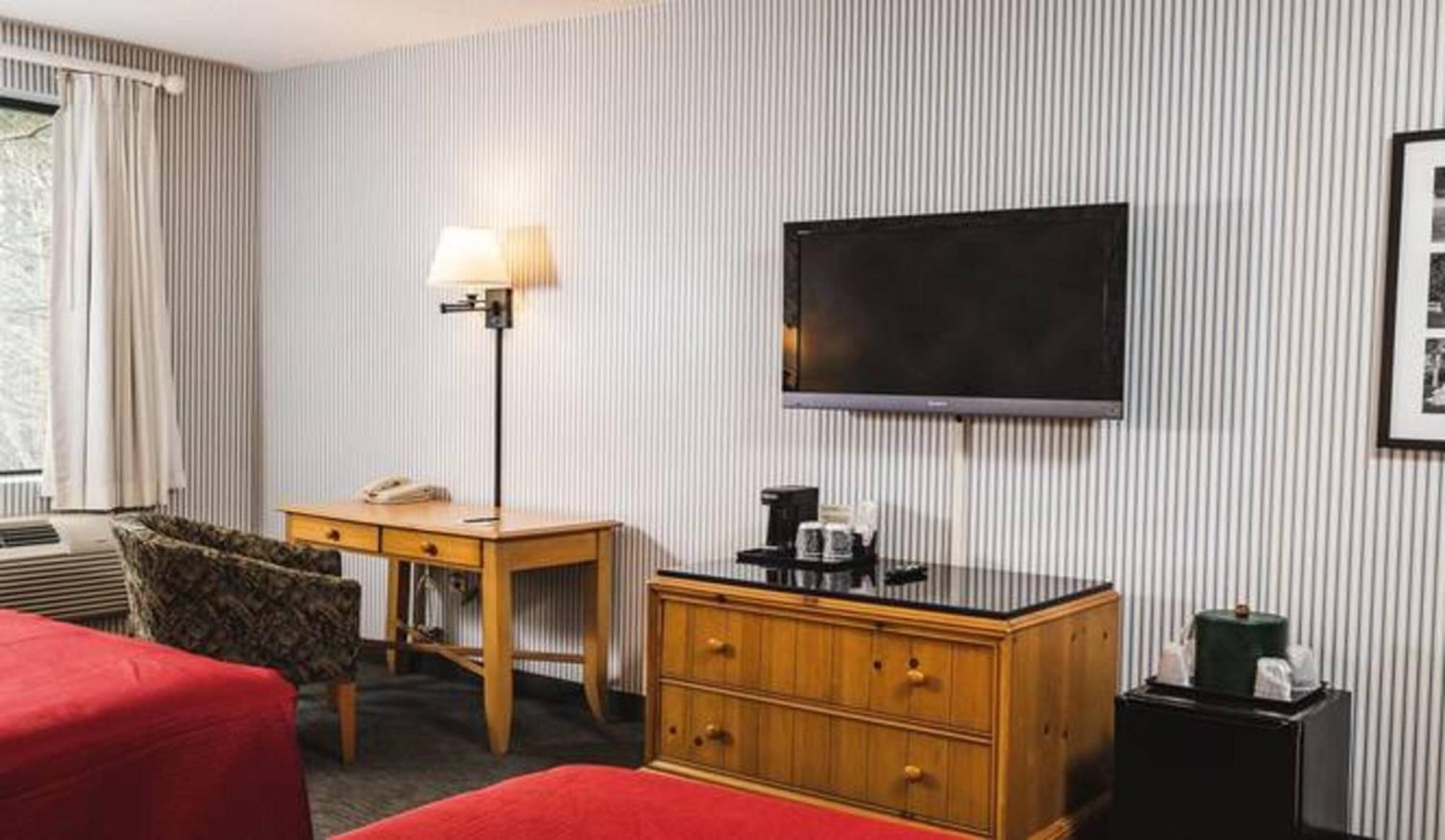 Williamsburg Woodlands Hotel & Suites, An Official Colonial Williamsburg Hotel エクステリア 写真